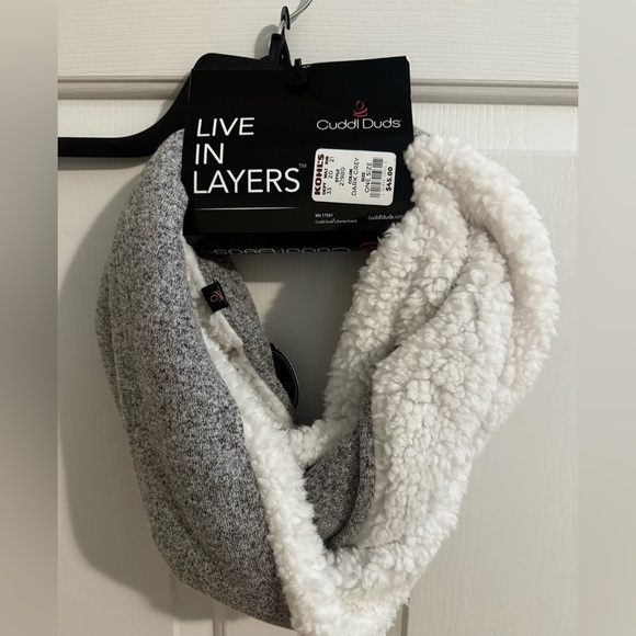 Cuddl Duds New Soft Knit Infinity Scarf Sherpa Gray White - Picture 2 of 4